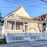 Jane\'S Savannah Bungalow