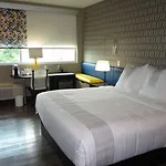 Glo Best Western Savannah-Gateway I-95