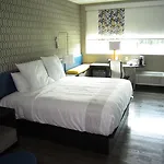 Glo Best Western Savannah-Gateway I-95