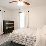 Perchcozy, Quiet Home Close To Sav, I-95 Pets