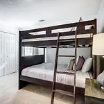 Charming Savannah Vacation Rental With Game Room!