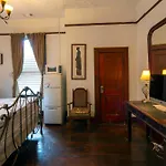 5 Bedroom Downtown Savannah Ga