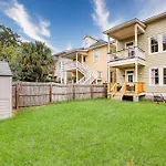 7 Ppl, Down Town, Spacious Backyard & Bbq