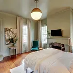 Park Avenue Treehouse