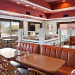 Days Inn Savannah - Oglethorpe Mall/Midtown