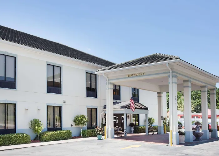 Baymont By Wyndham Savannah/Garden City