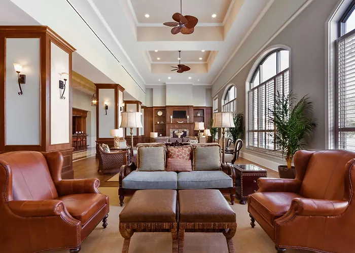 Embassy Suites Savannah Historic District