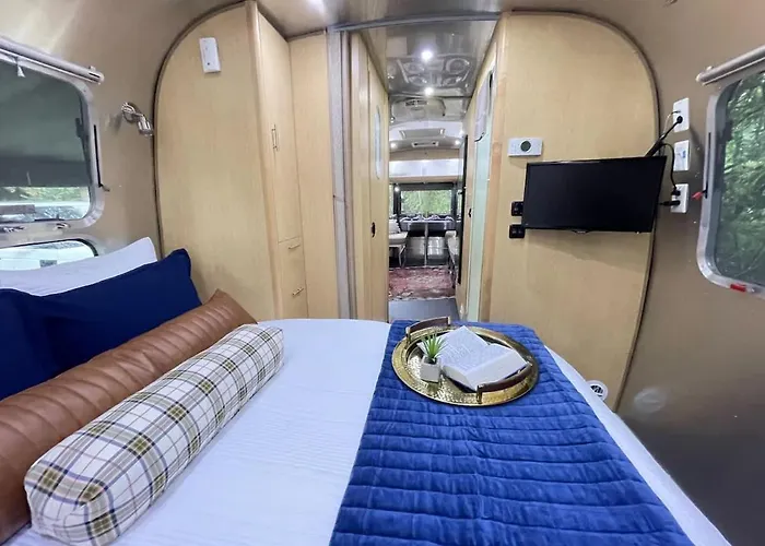 Limited Edition Airstream Midway Downtown & Beach