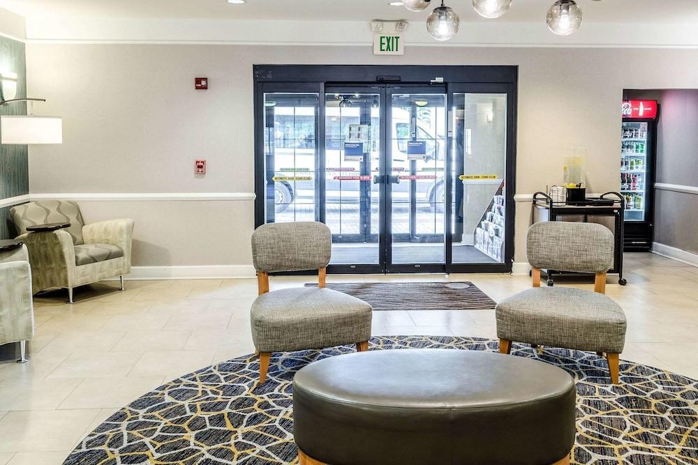 Spark By Hilton Airport Savannah
