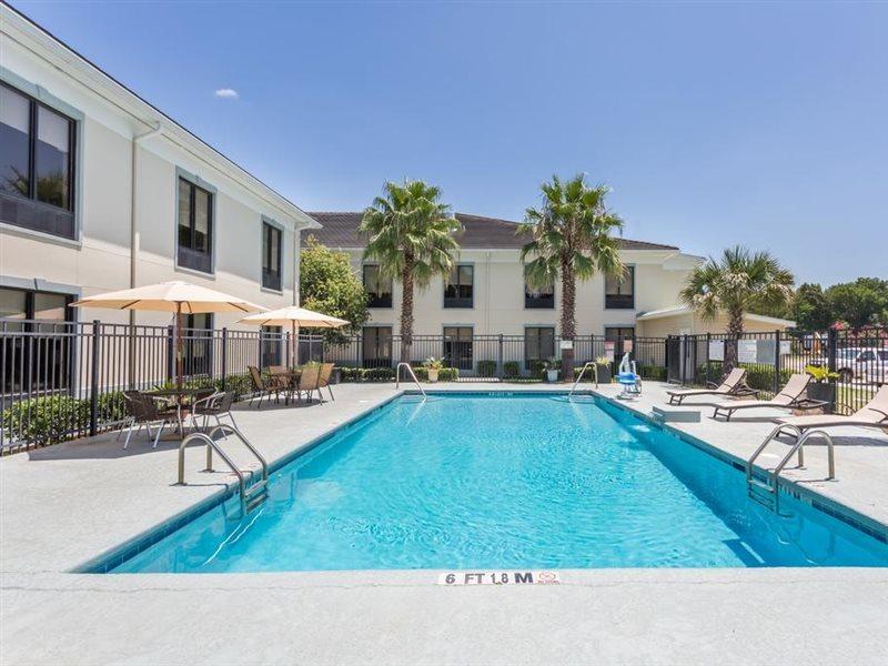 Baymont By Wyndham Savannah/garden Savannah