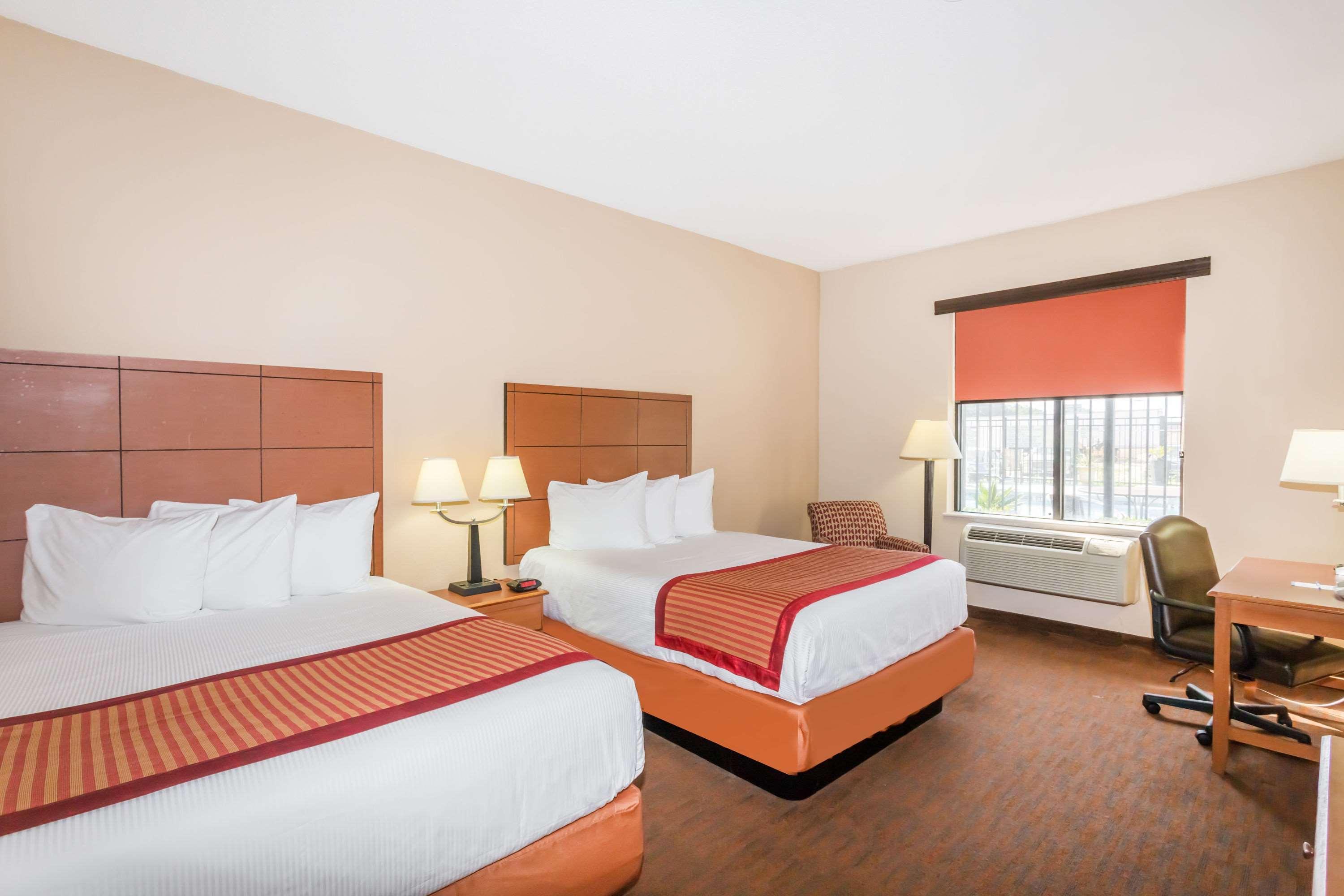 Baymont By Wyndham Savannah/garden Savannah