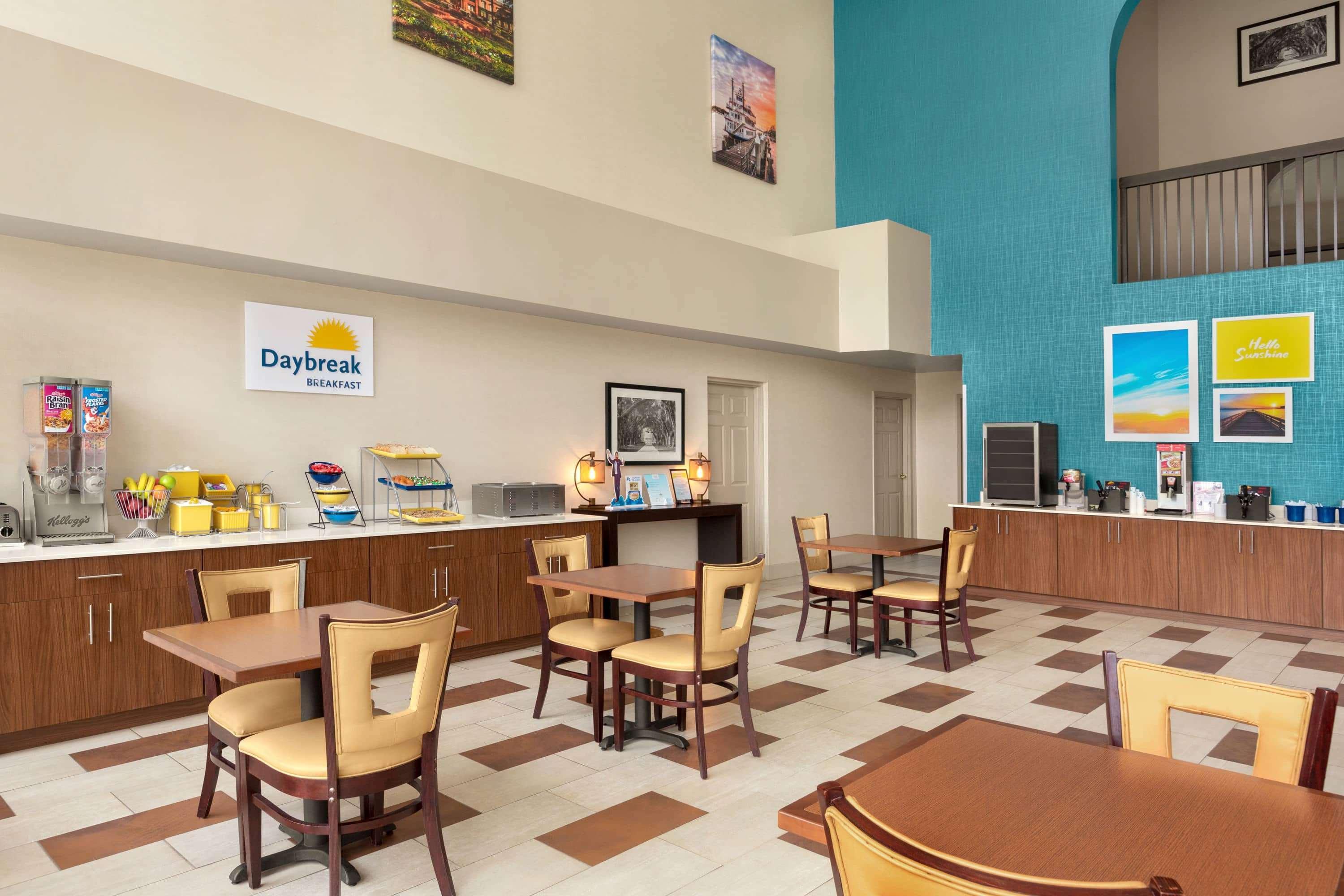 Days & By Wyndham Midtown 2*