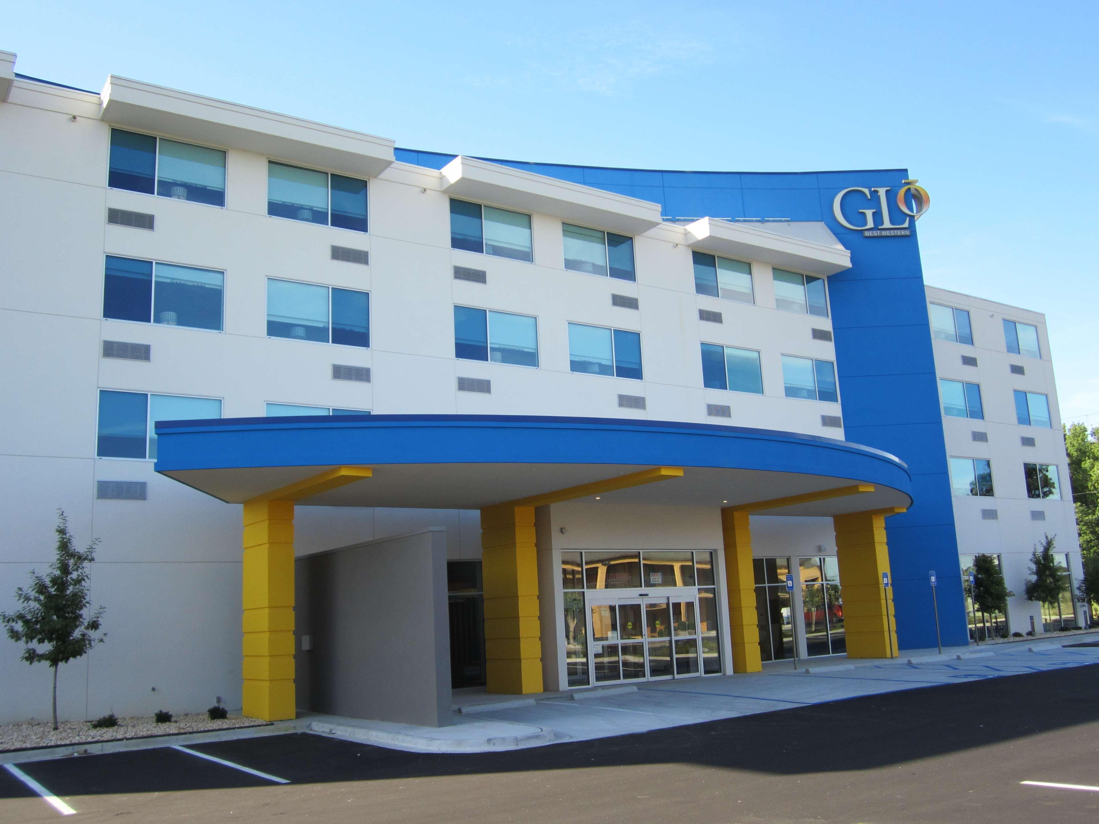 Hotel Glo Western Savannah-gateway I-95 3*