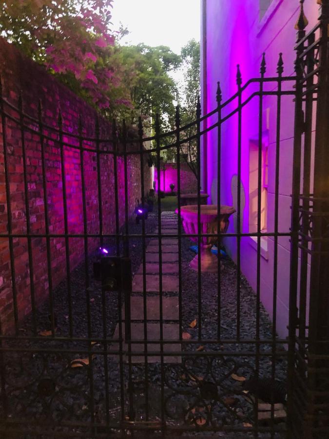 Sojourn - Time Travelers Retreat 1853 Holiday home Savannah