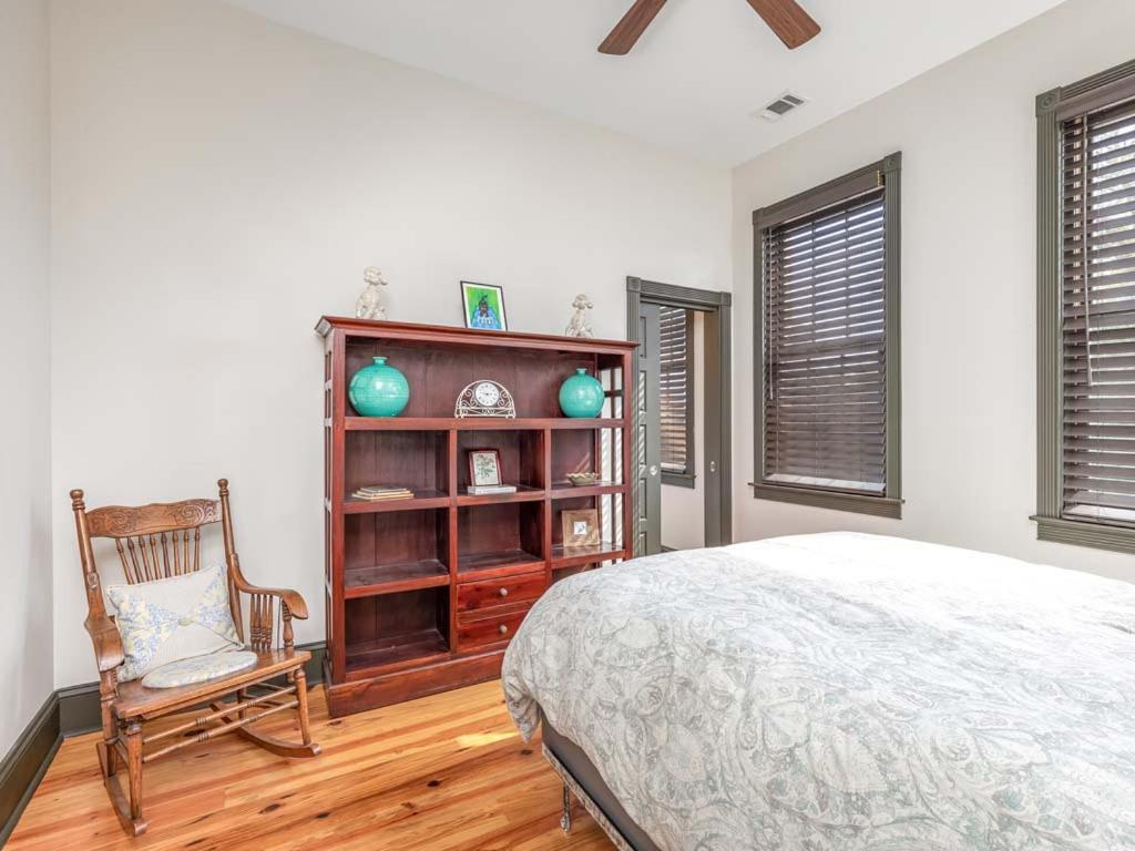 Waldburg Terrace * Savannah