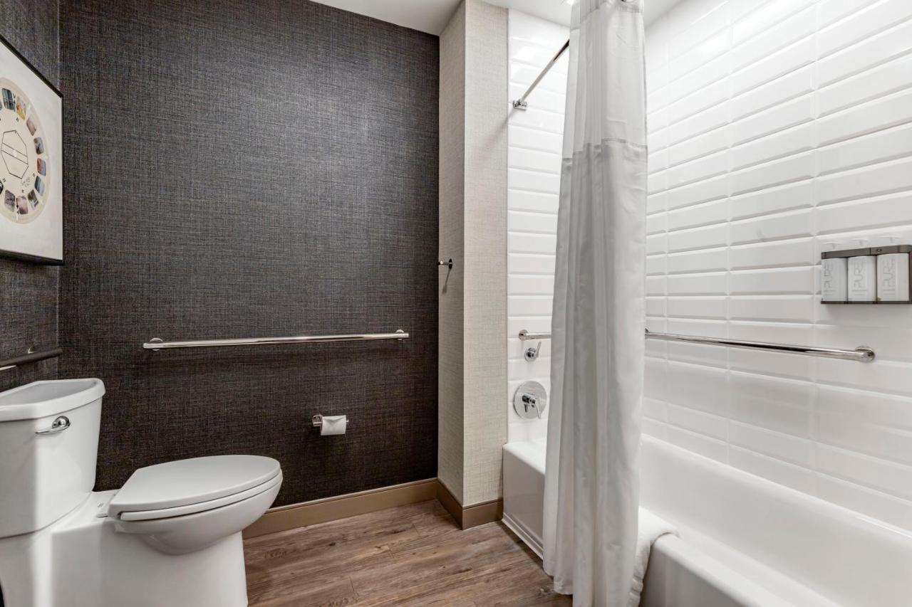 Hotel Cambria Downtown Historic District *