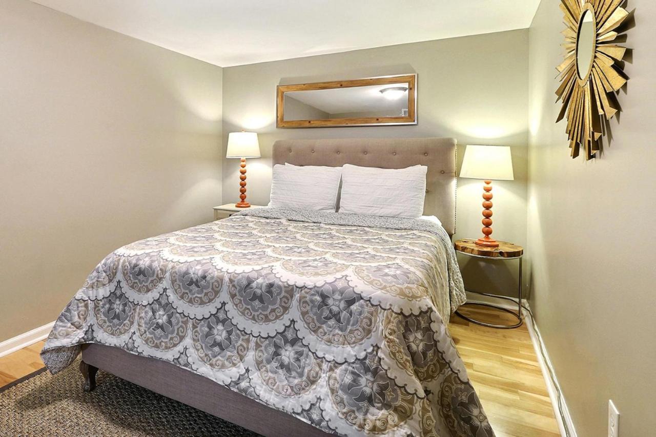 Oglethorpe Manor Garden Level Apartment Savannah