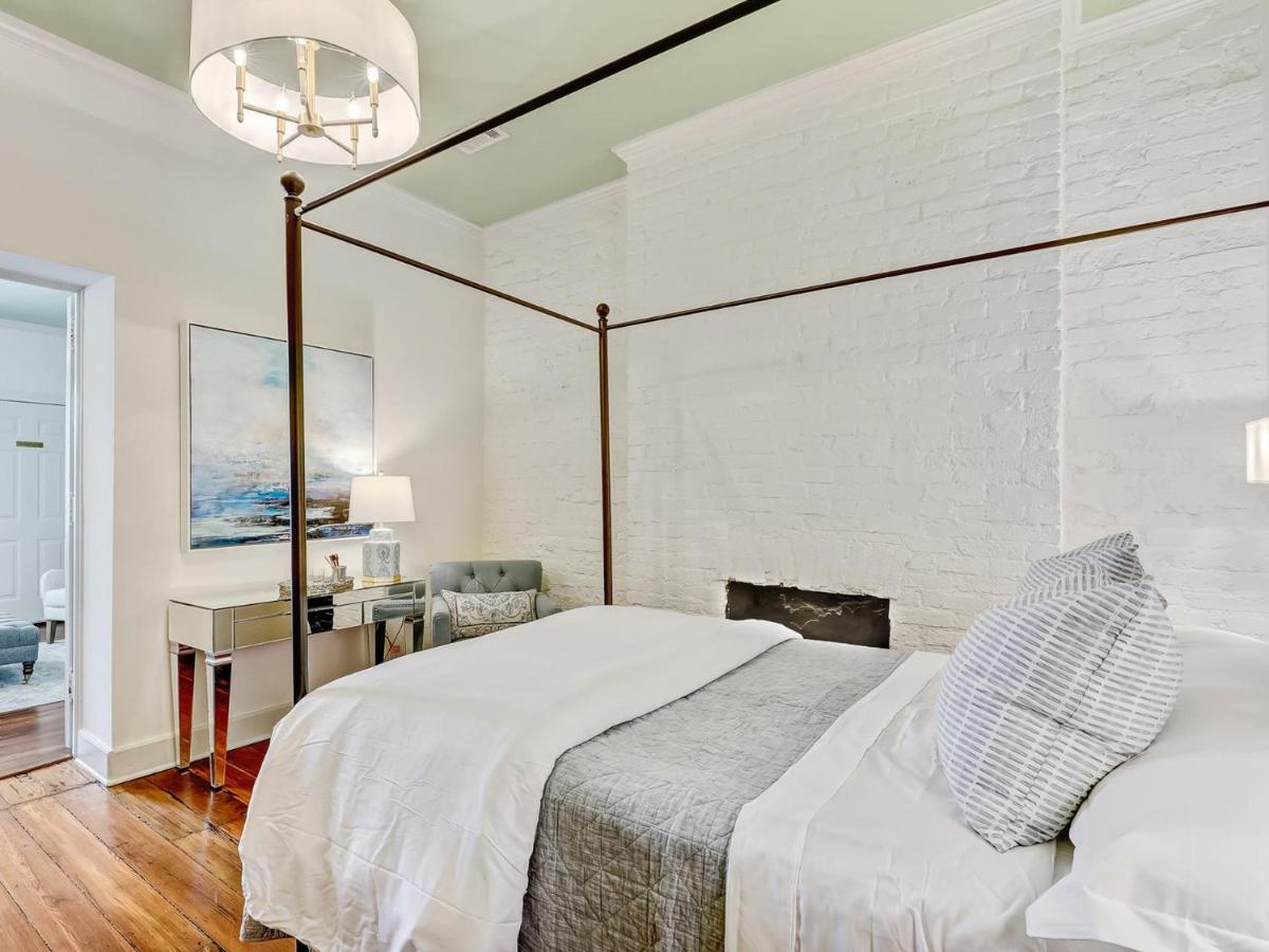 Gordon Azalea Apartment