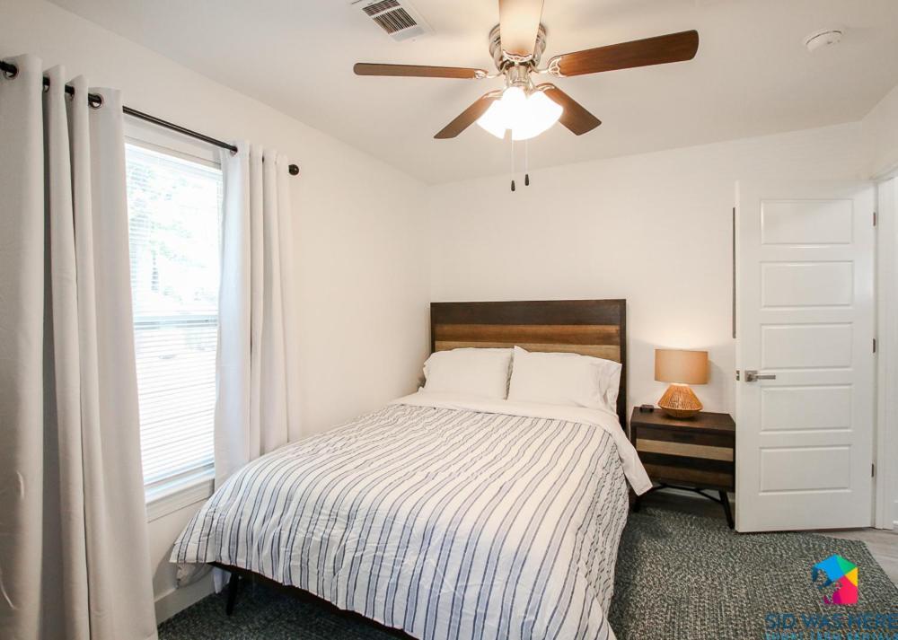 Perchcozy, Quiet Home Close To Sav, I-95 Pets Holiday home Savannah