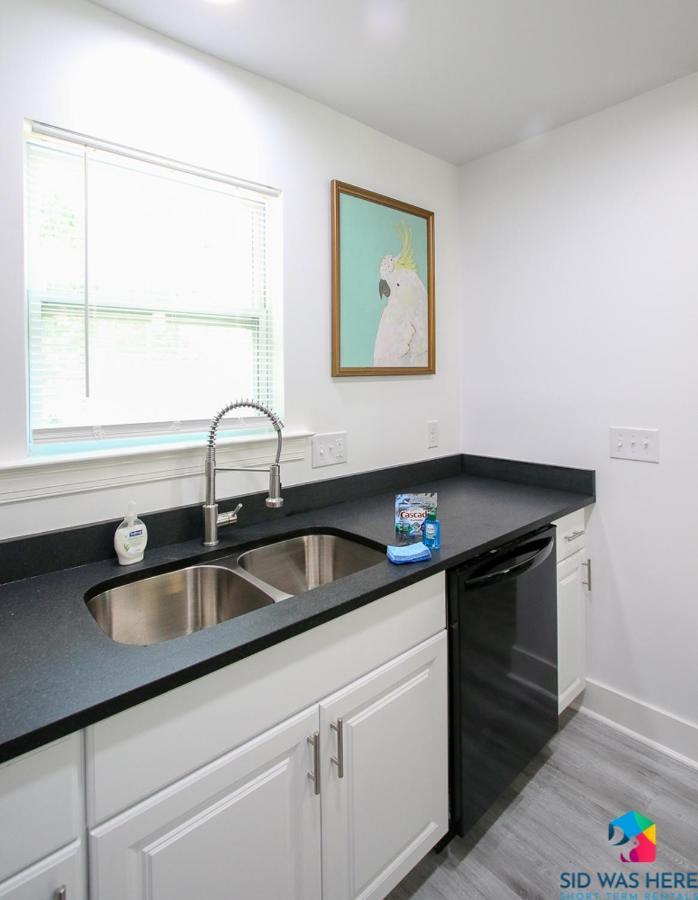 Perchcozy, Quiet Home Close To Sav, I-95 Pets Holiday home Savannah