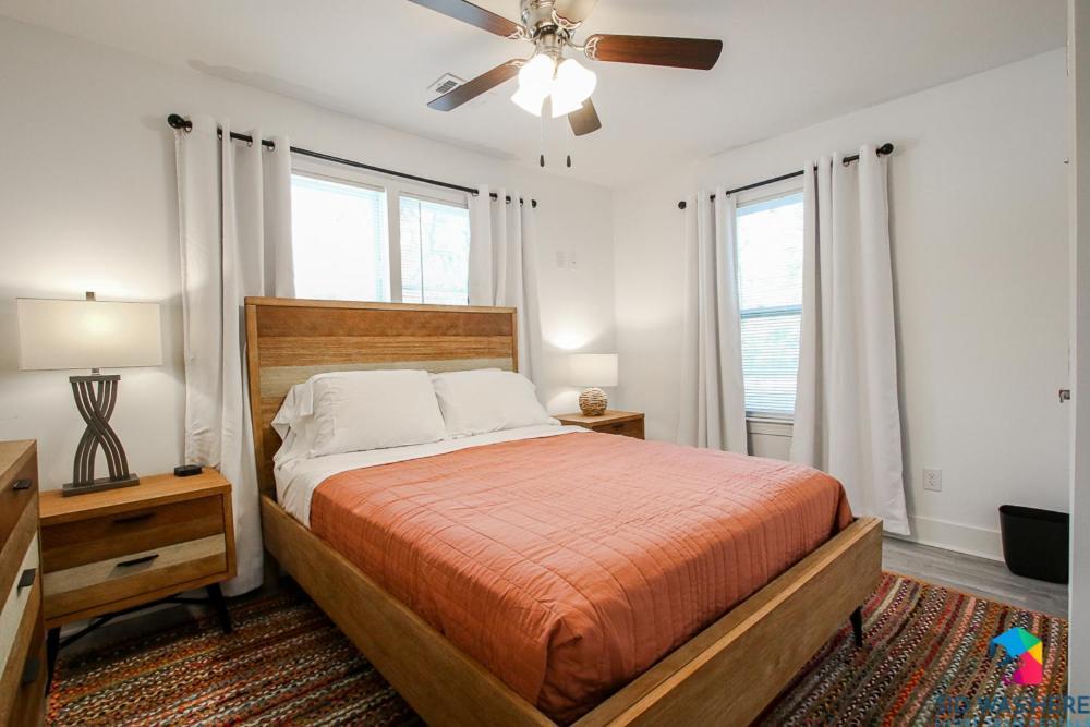Perchcozy, Quiet Home Close To Sav, I-95 Pets Holiday home Savannah