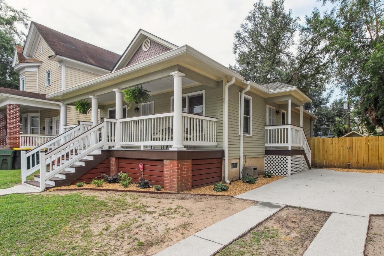 With Patio And Grill About 2 Mi To Downtown Holiday home Savannah