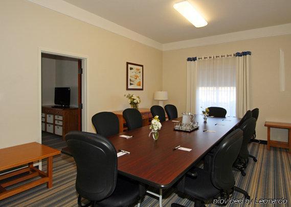 Spark By Hilton Airport Hotel Savannah