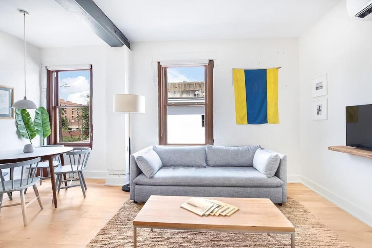 2br In Downtown * Savannah