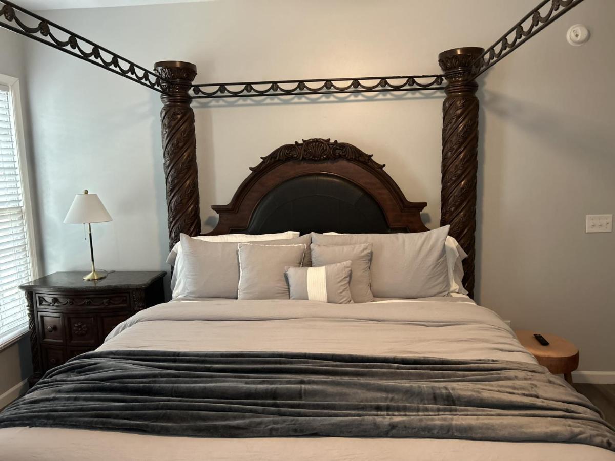 Apartment Favored