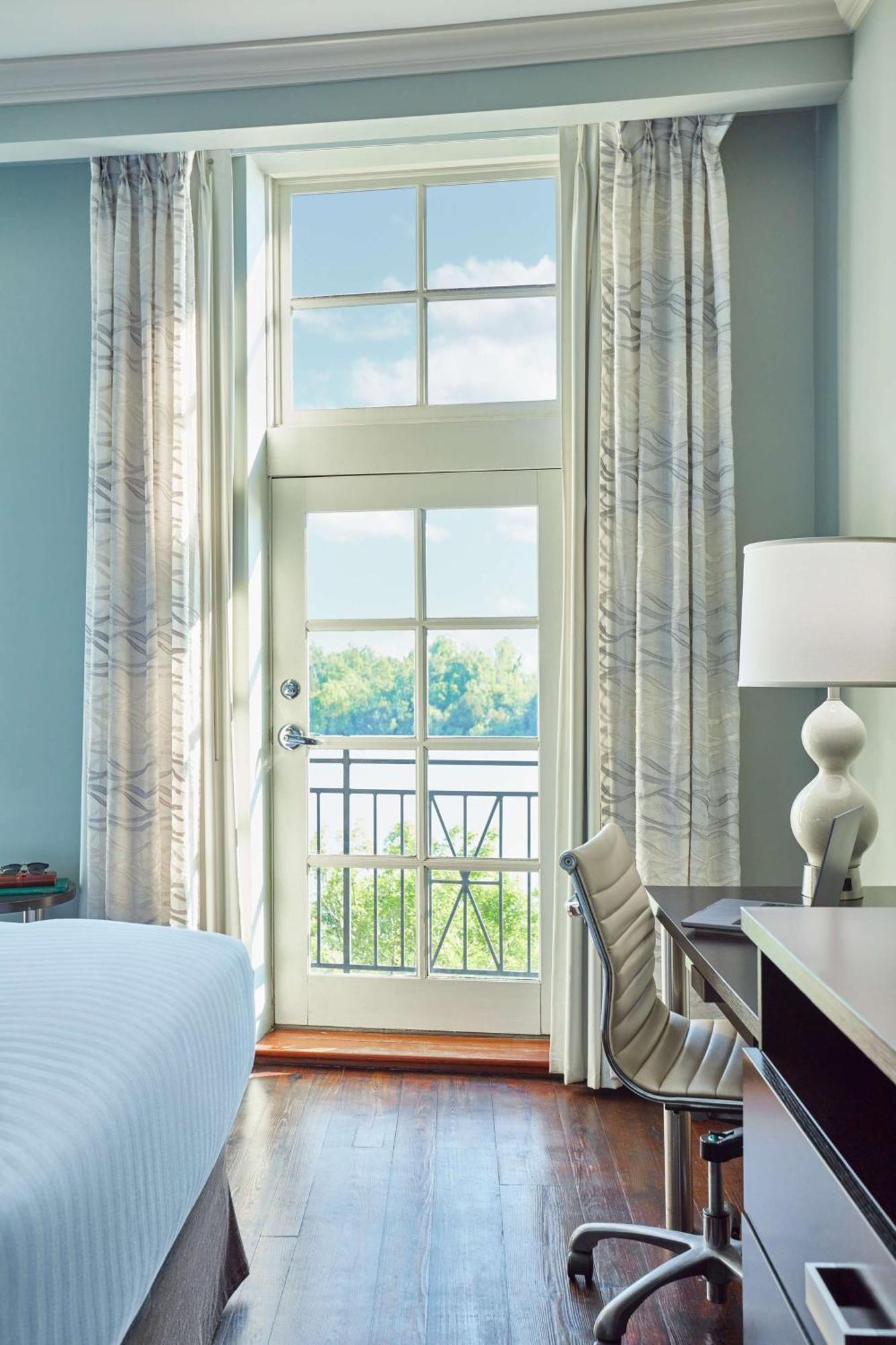 Hotel The Cotton Sail - Tapestry Collection By Hilton Savannah