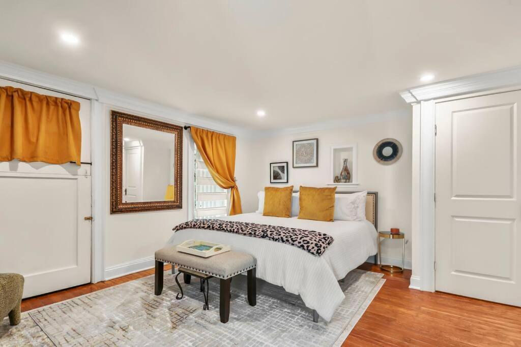 New2/2 Garden Historic Apartment