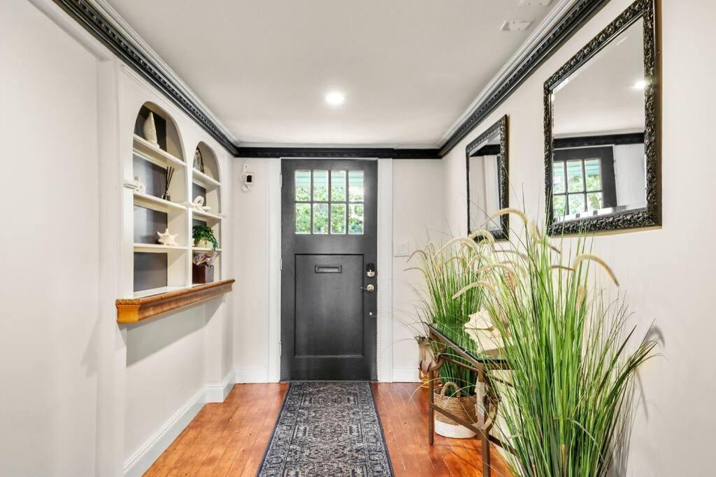 Apartment New2/2 Garden Historic Savannah