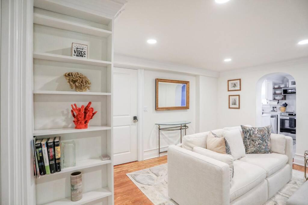 New2/2 Garden Historic Apartment *