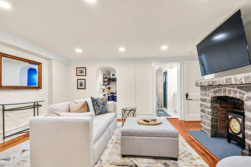 New2/2 Garden Historic Apartment