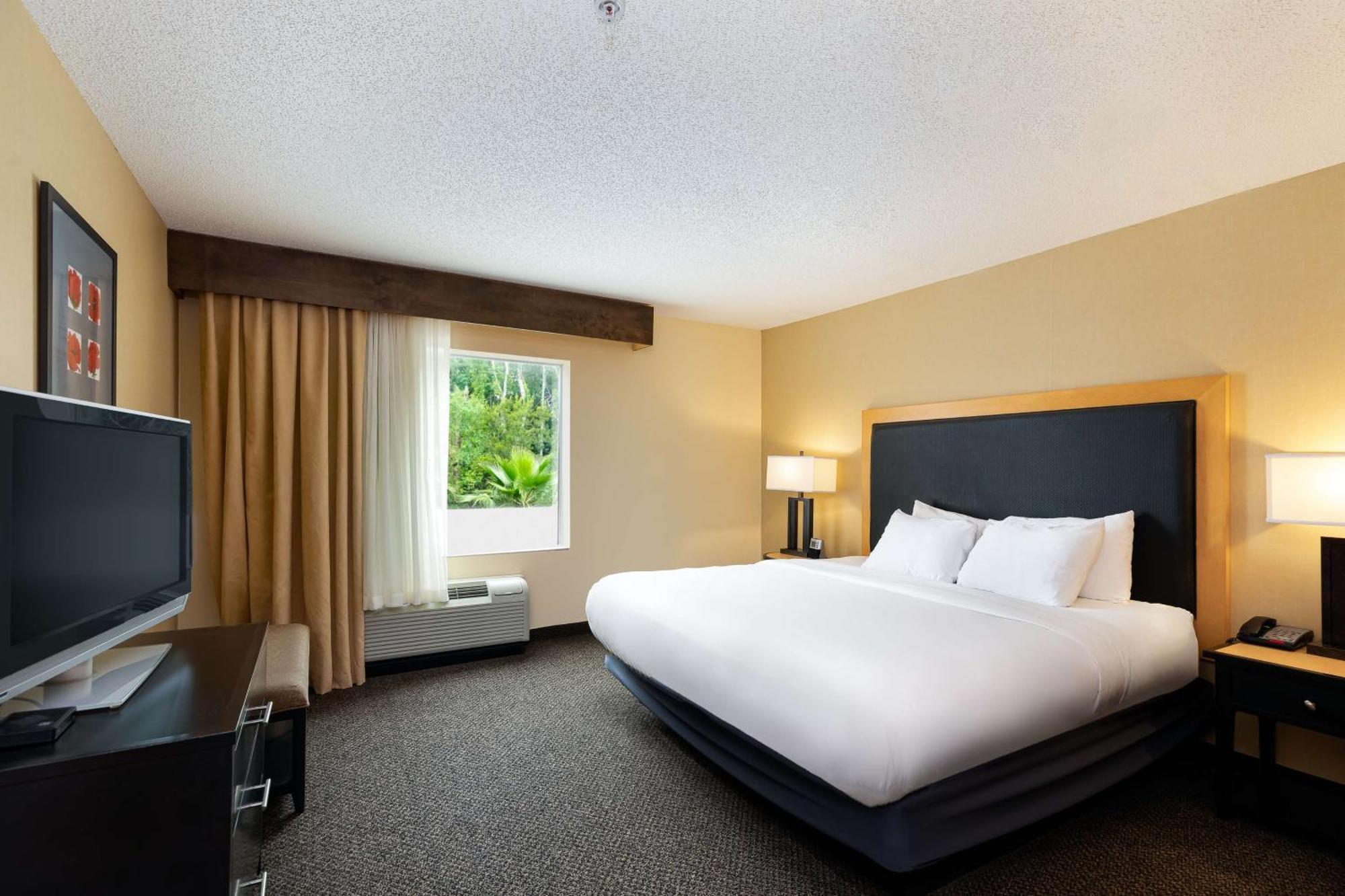 Doubletree By Hilton Airport 4* Savannah
