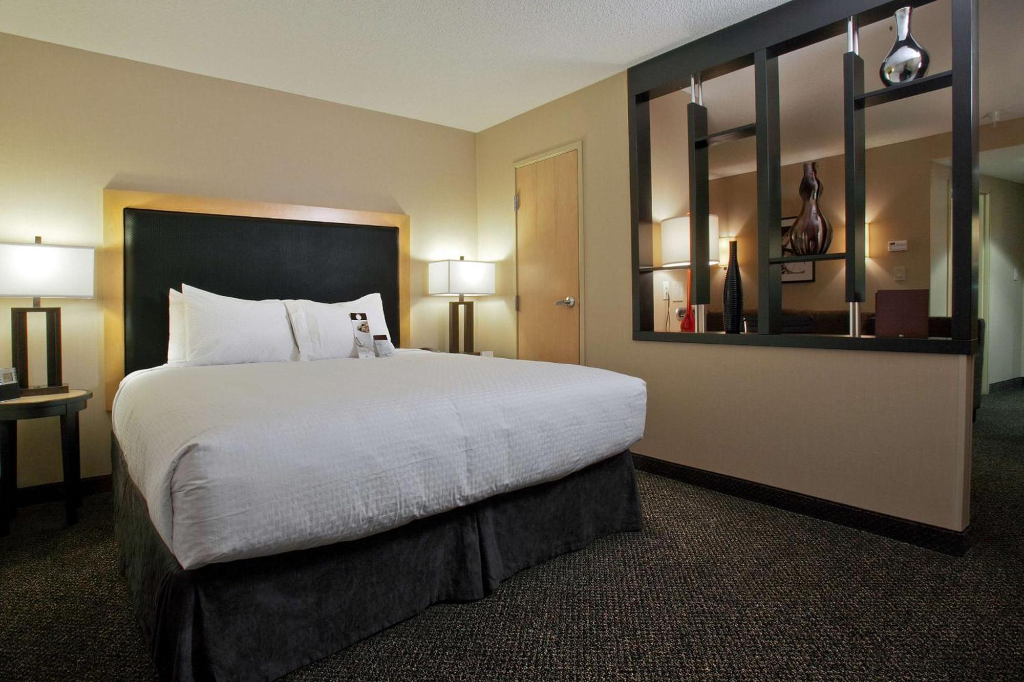 Hotel Doubletree By Hilton Airport Savannah