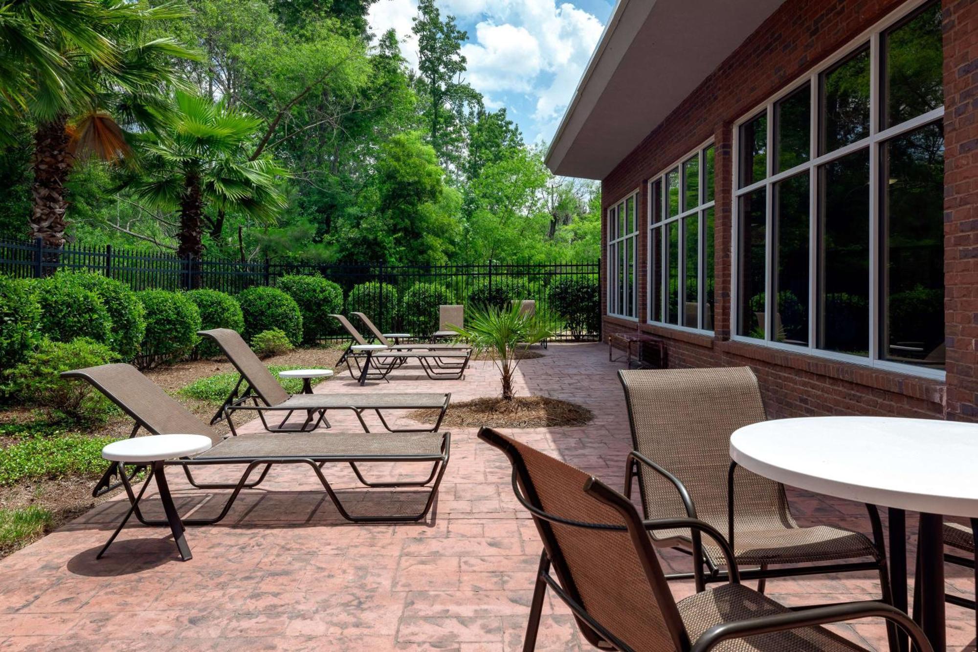 Doubletree By Hilton Airport Savannah
