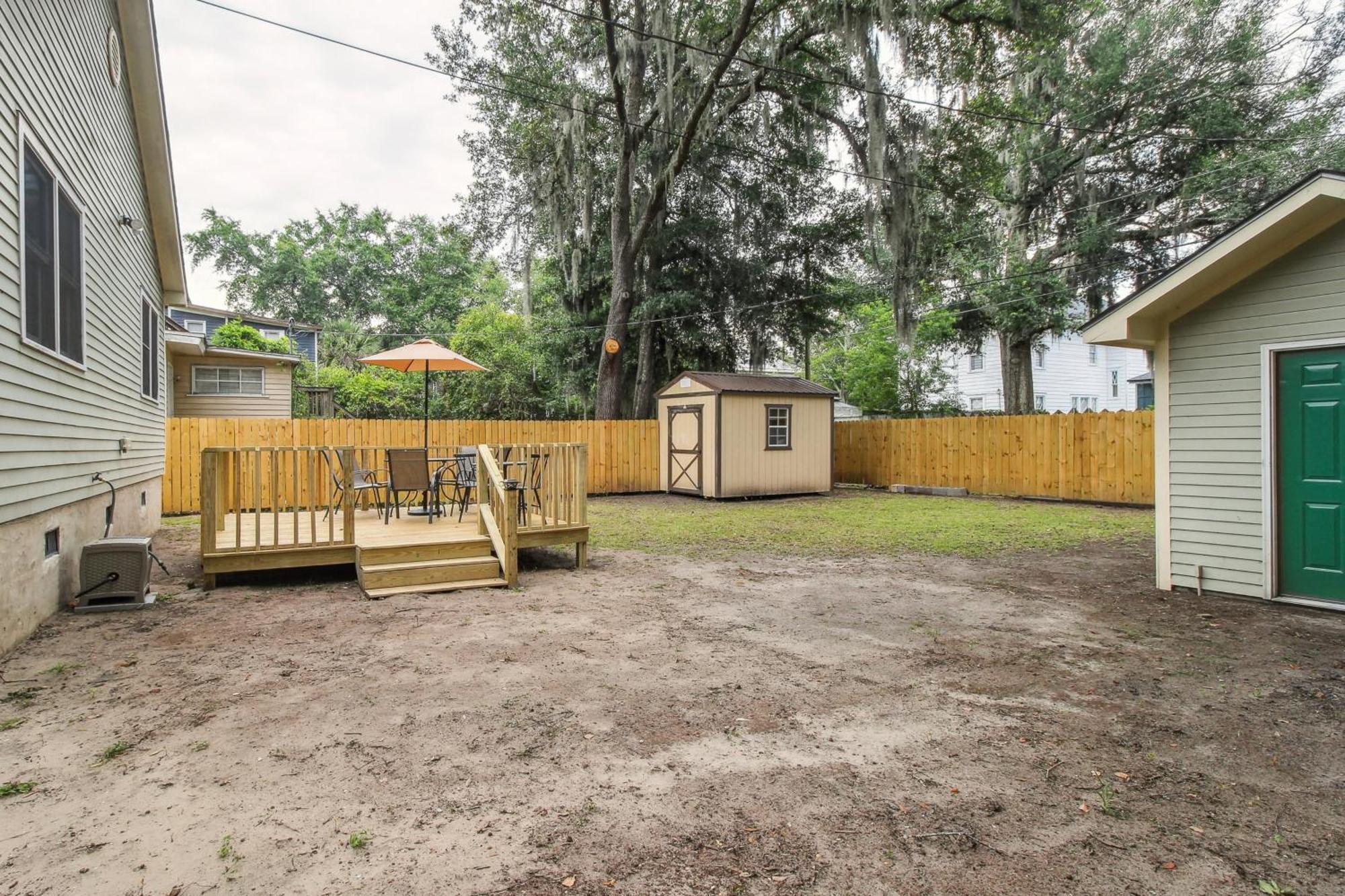 With Patio And Grill About 2 Mi To Downtown