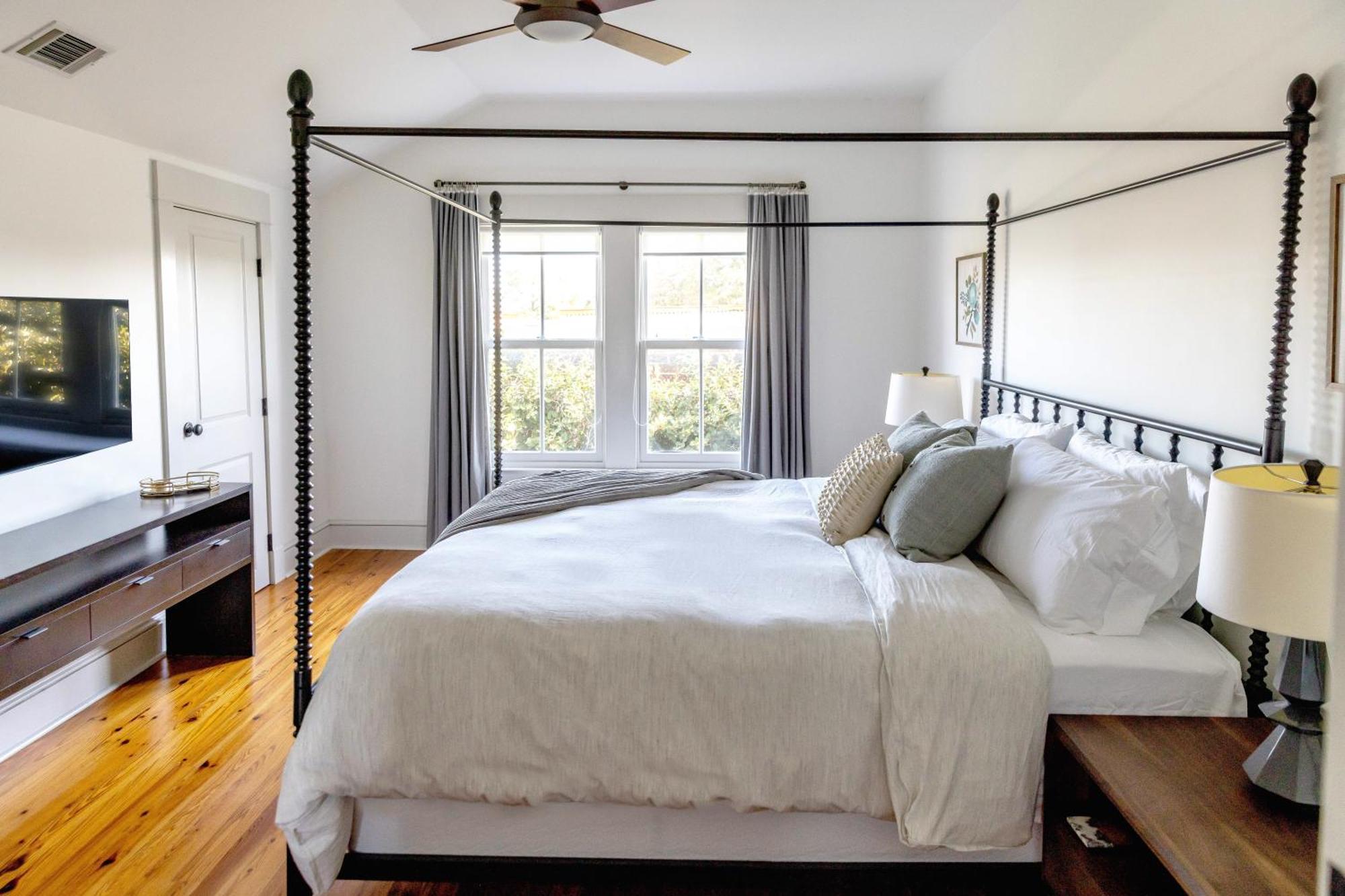 2 King Bedrooms-Luxury On Historic Crawford Square * Savannah