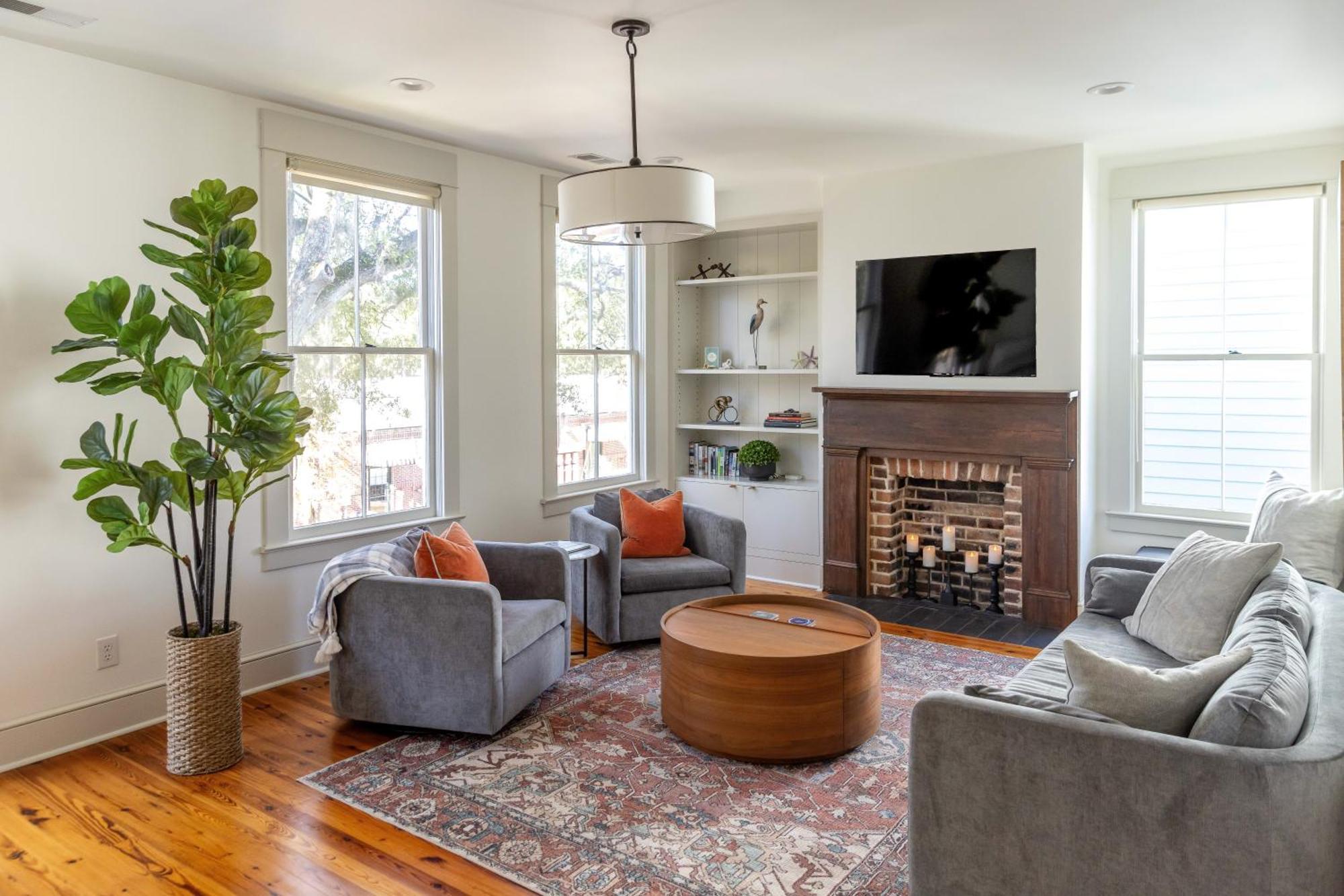 2 King Bedrooms-Luxury On Historic Crawford Square Apartment