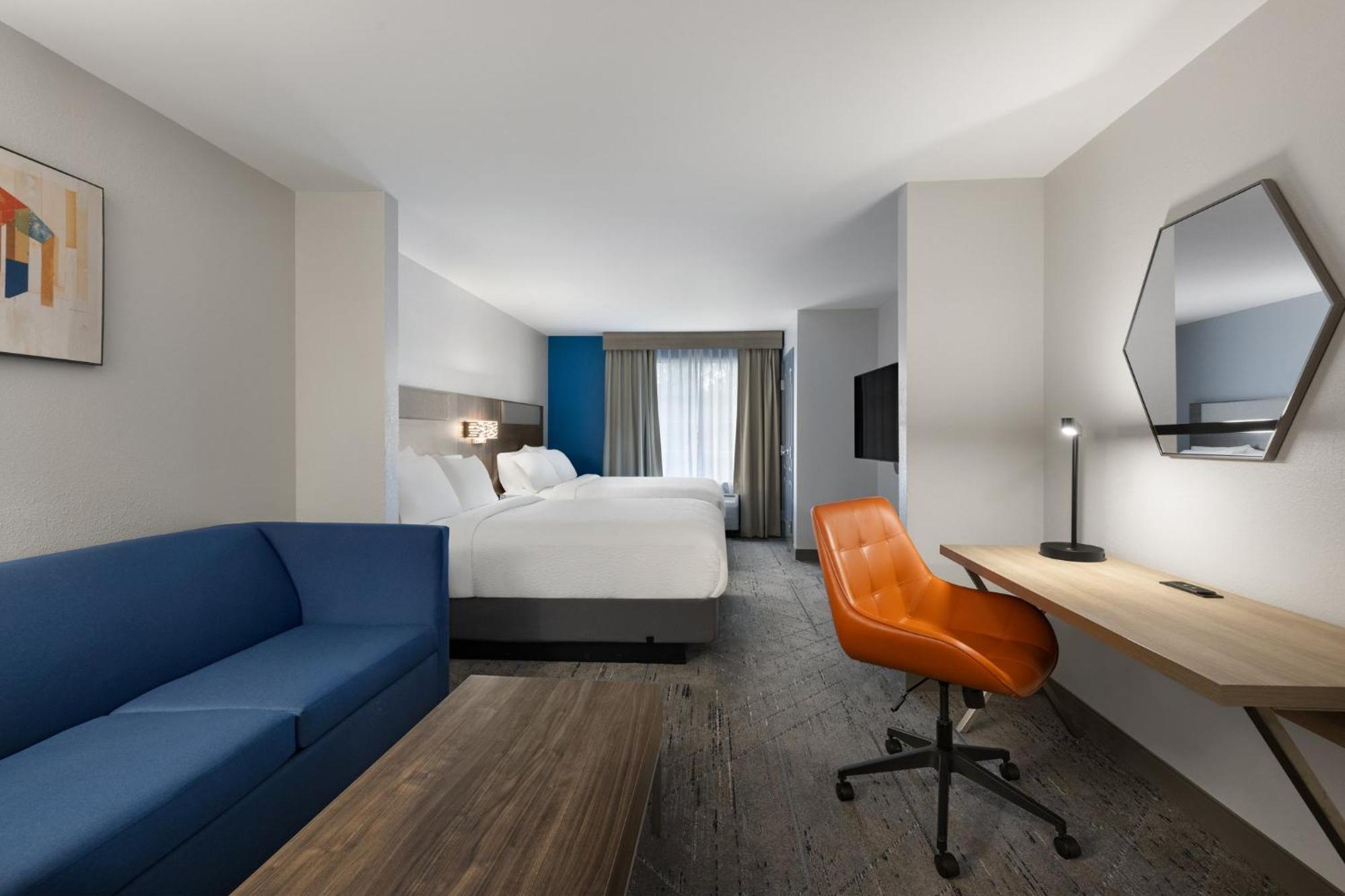 Hotel Express Airport By Ihg