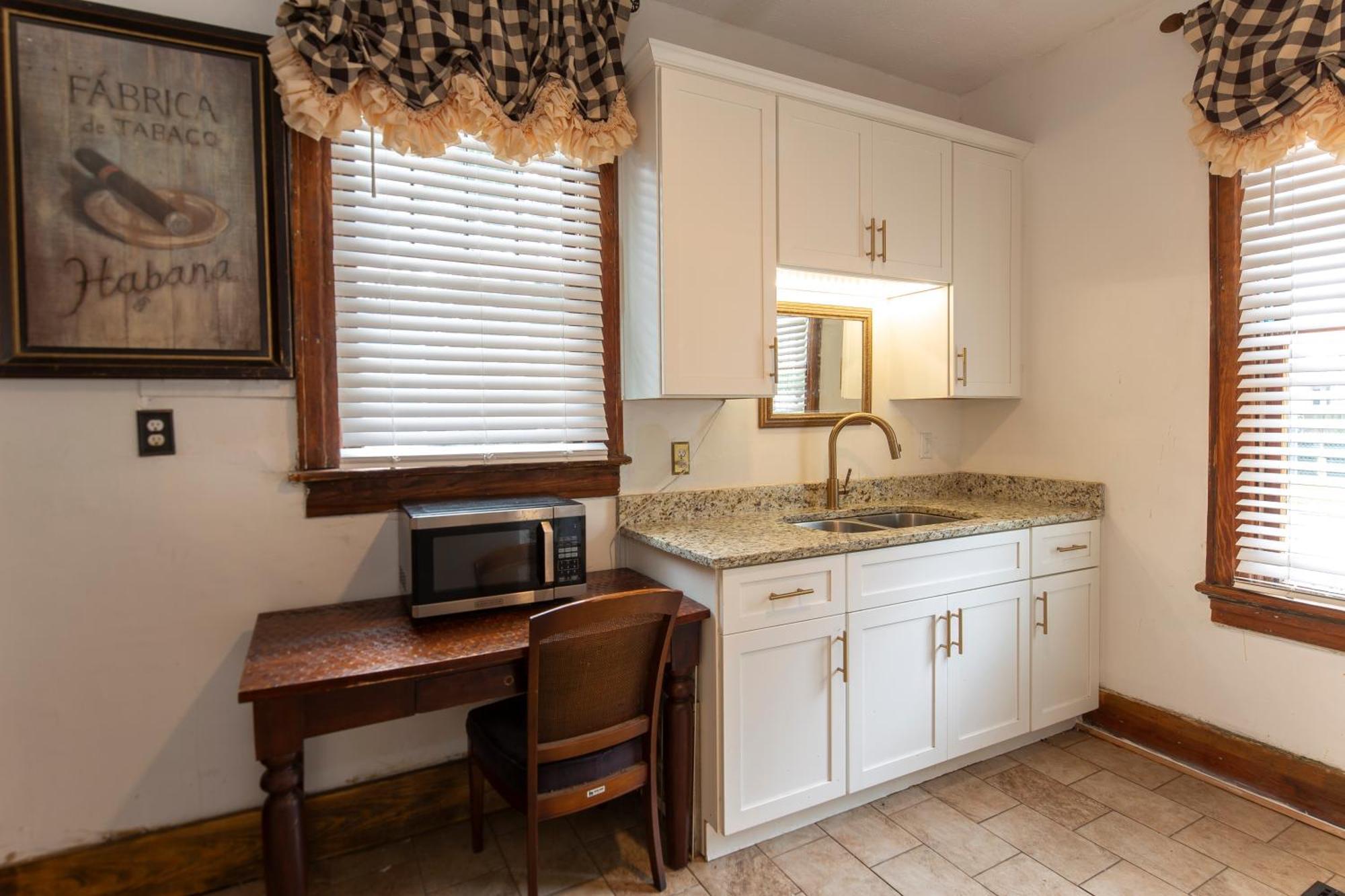 5 Bedroom Downtown Ga