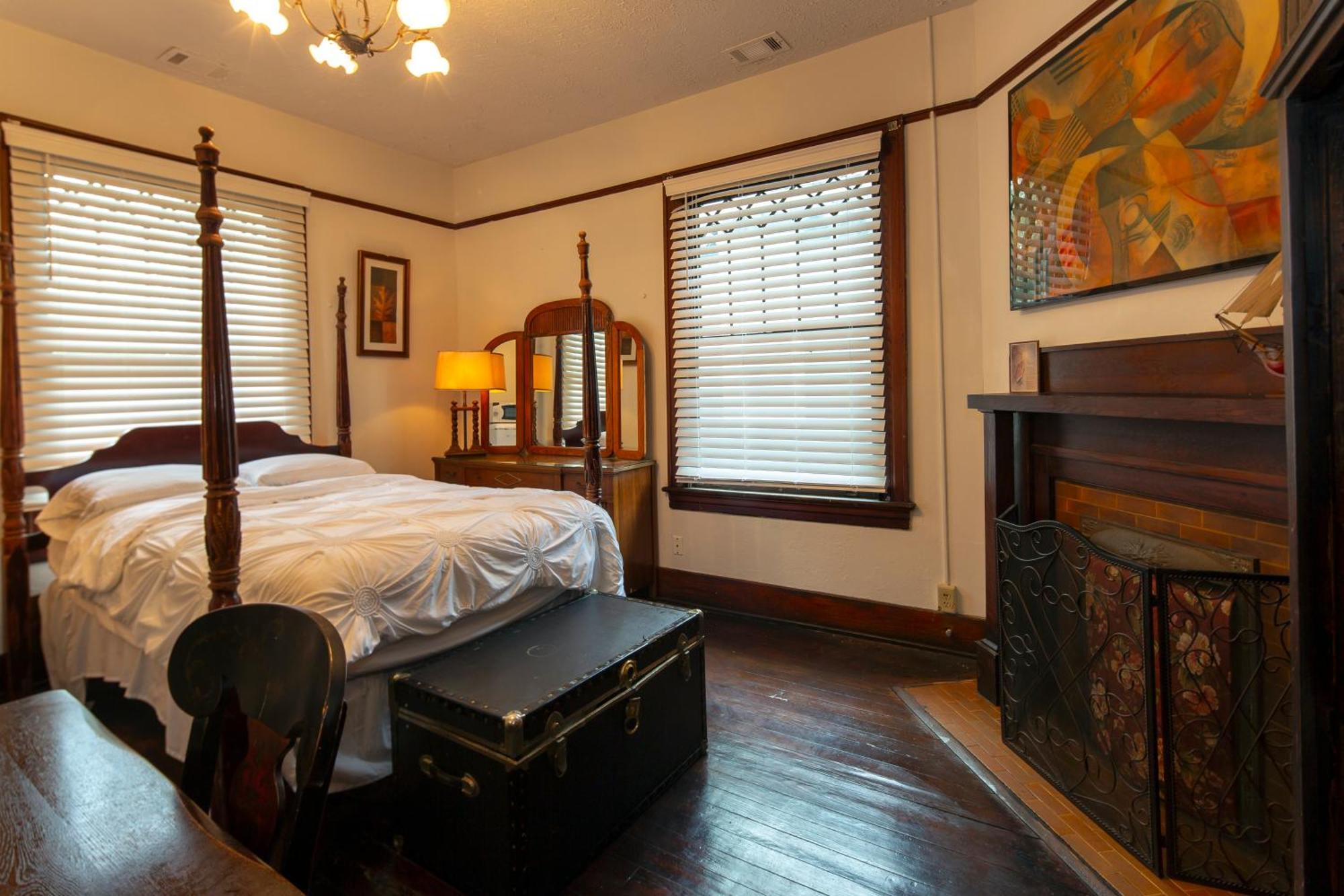 5 Bedroom Downtown Ga * Savannah