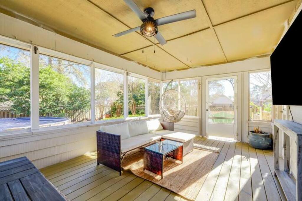 Spacious House Near Airport - 5 Br * Savannah