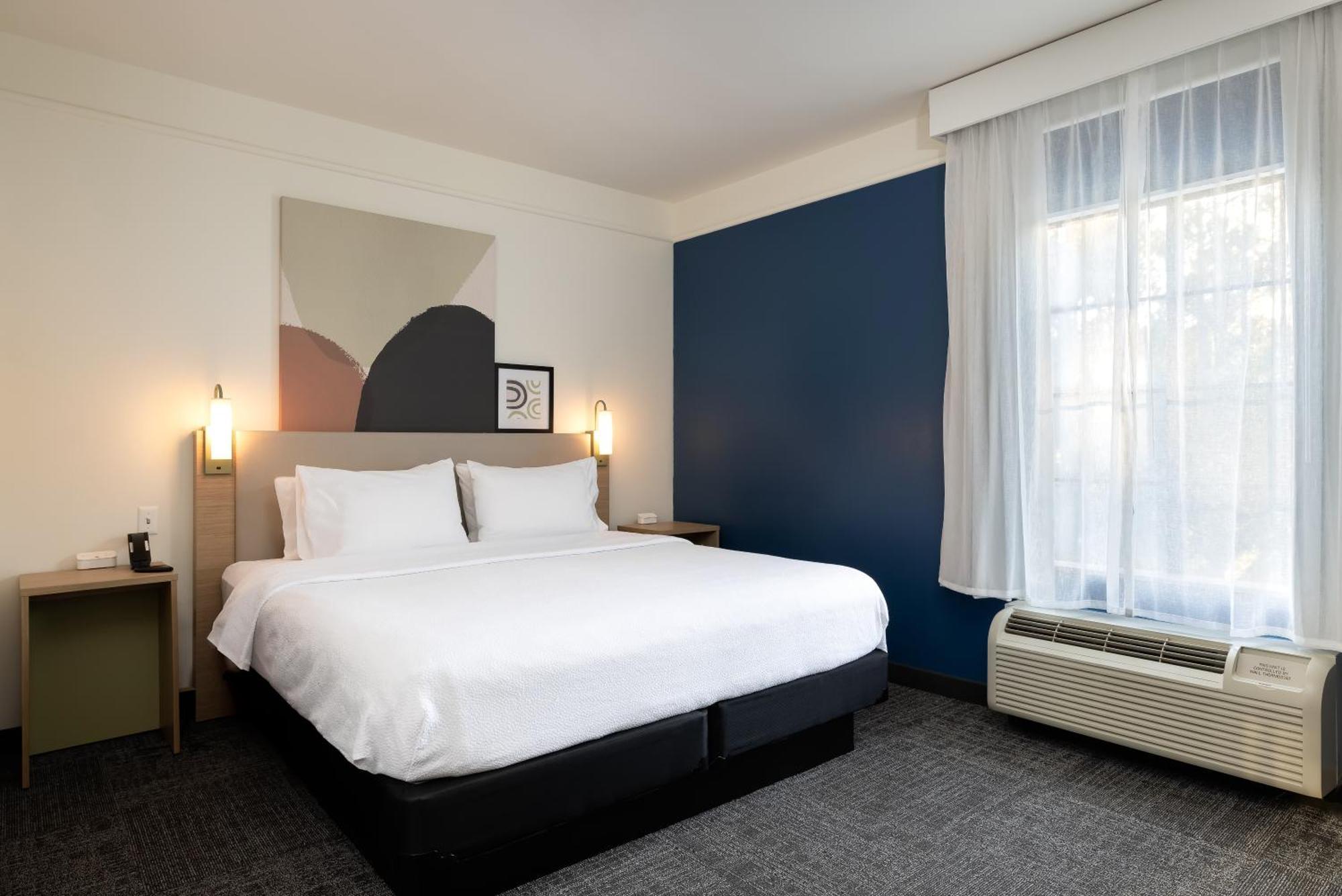 Spark By Hilton Airport 2* Savannah