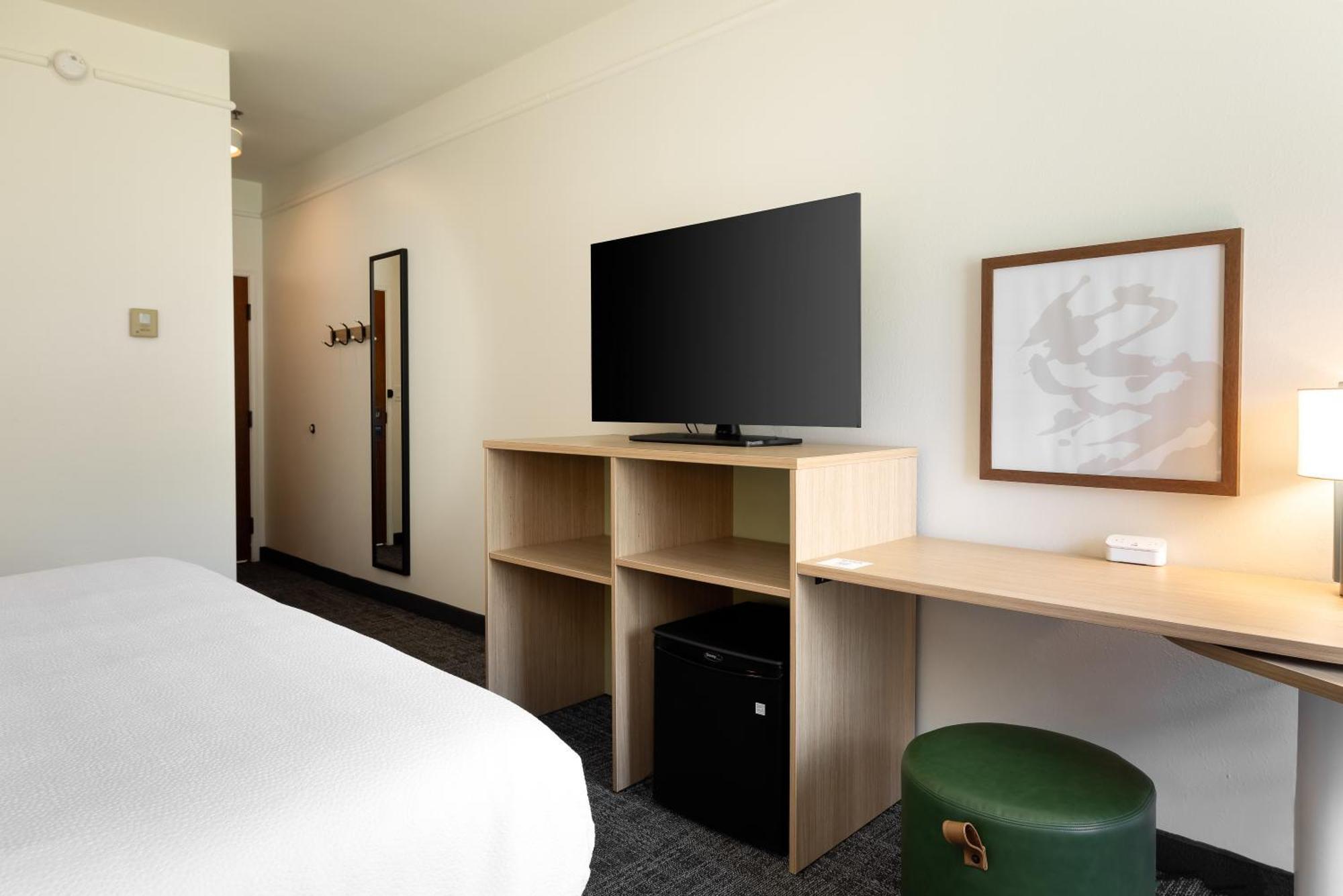 Spark By Hilton Airport Savannah