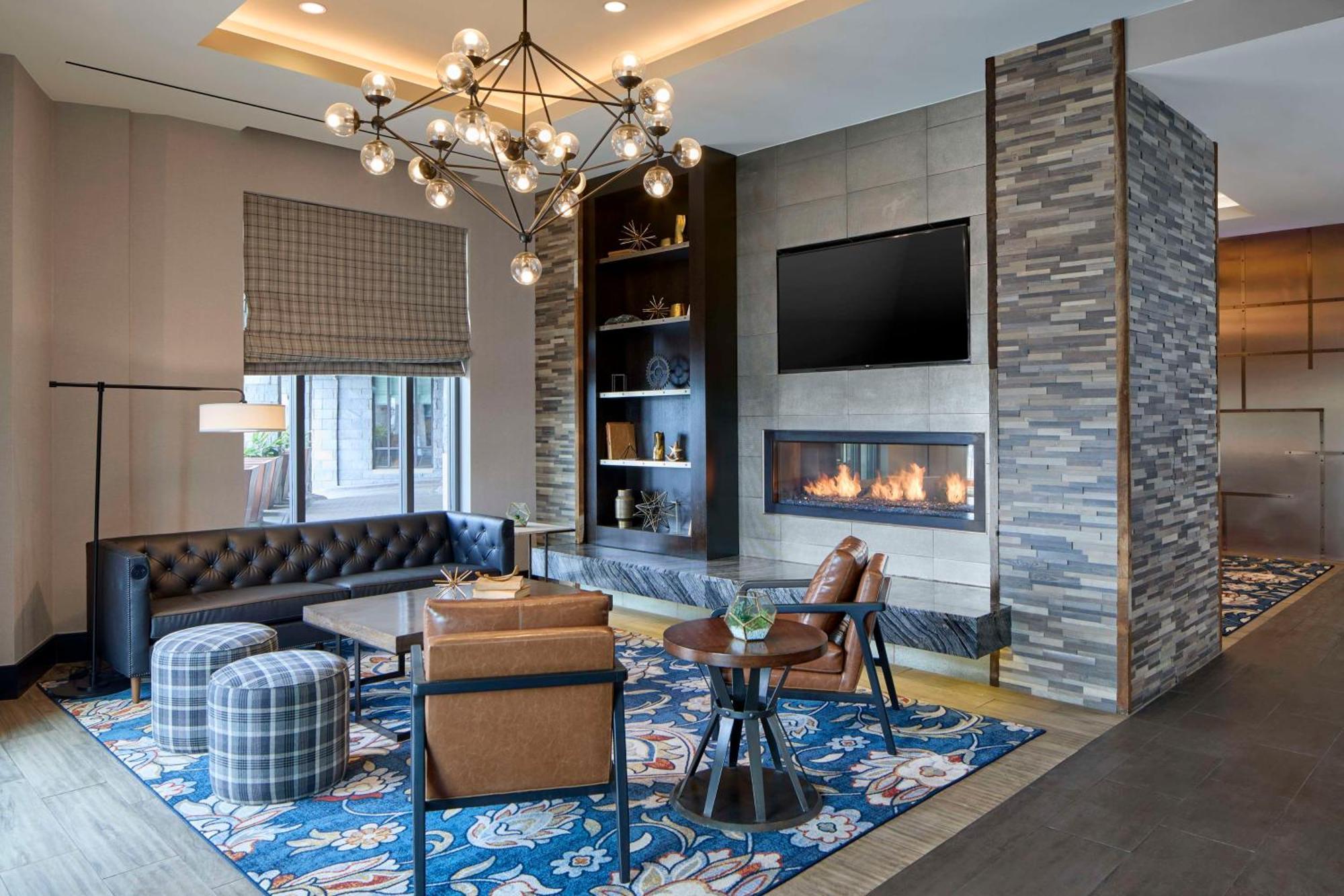 Homewood Historic District/riverfront Hotel