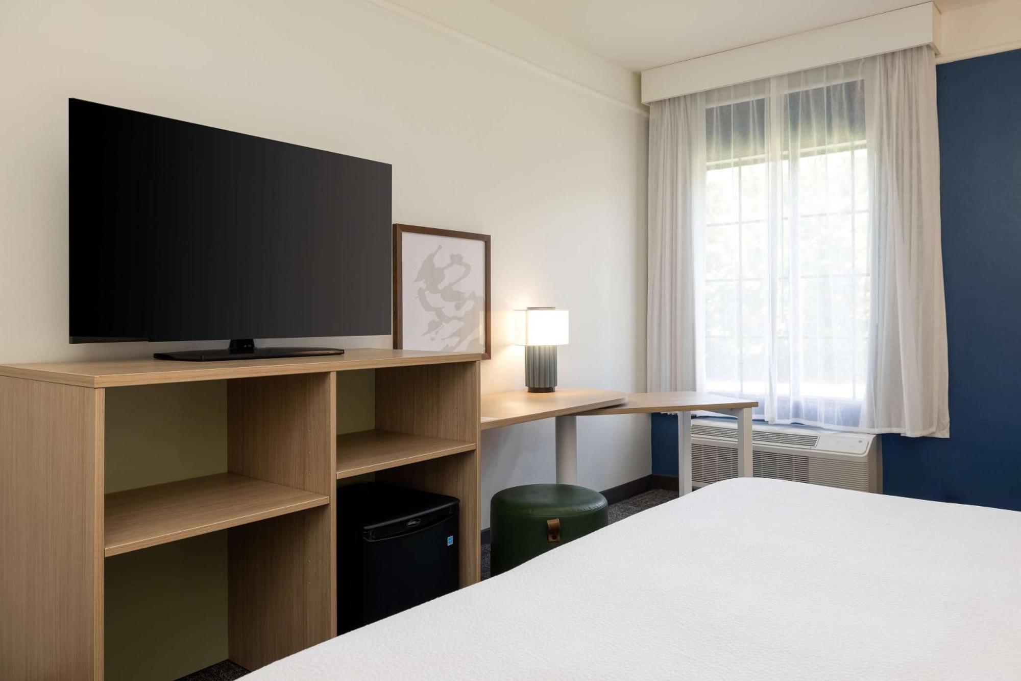 Hotel Spark By Hilton Airport 2*