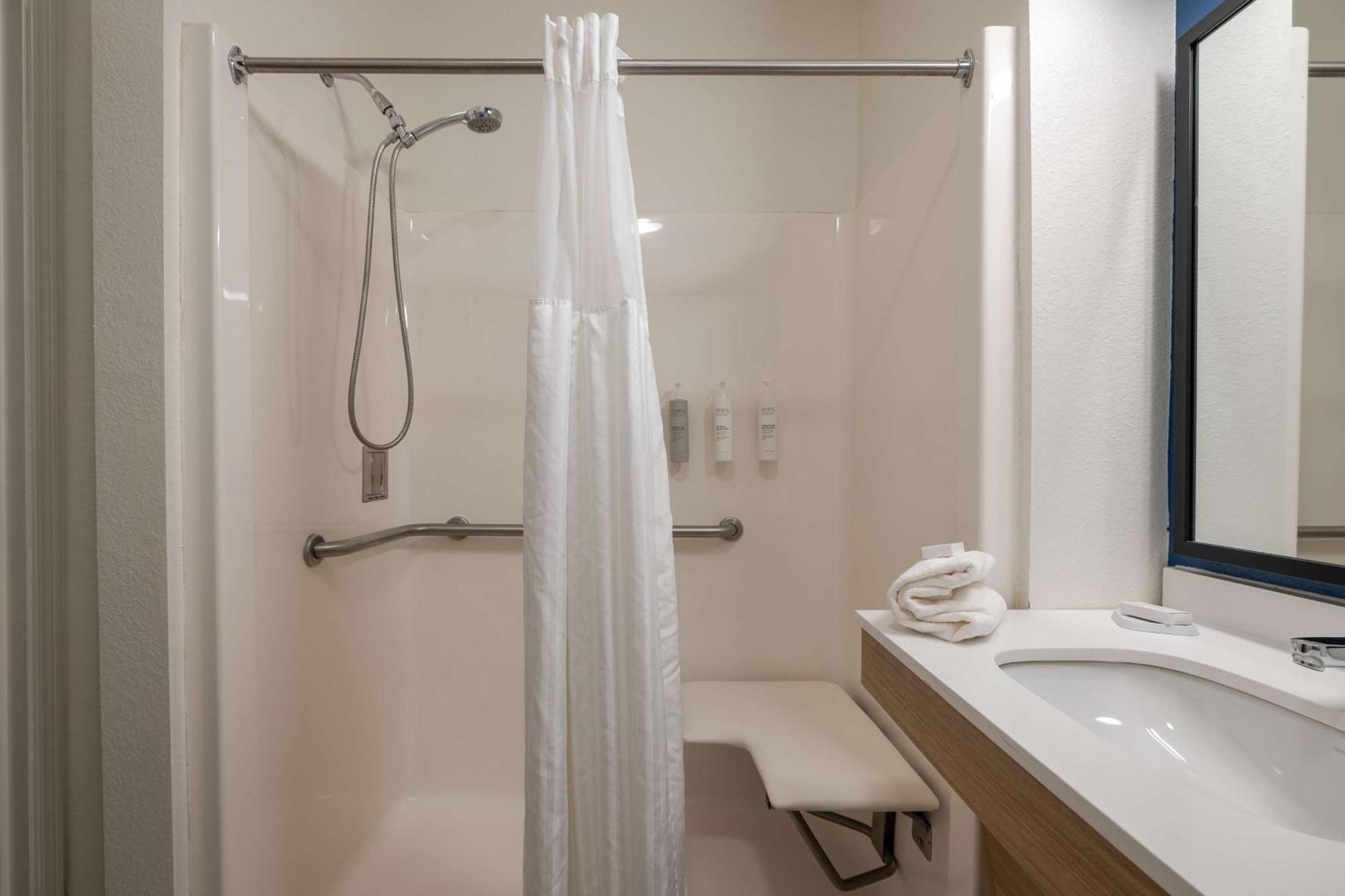 Spark By Hilton Airport 2* Savannah