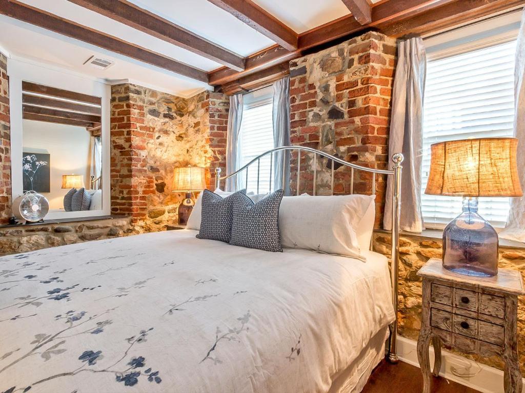 Habersham 2 * Savannah